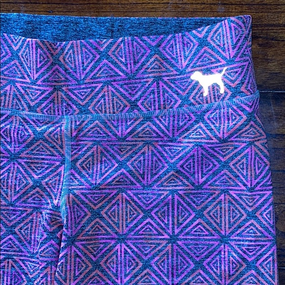 Victoria’s Secret PINK BRIGHT PINK & orange geometric print leggings size Med - Picture 4 of 4